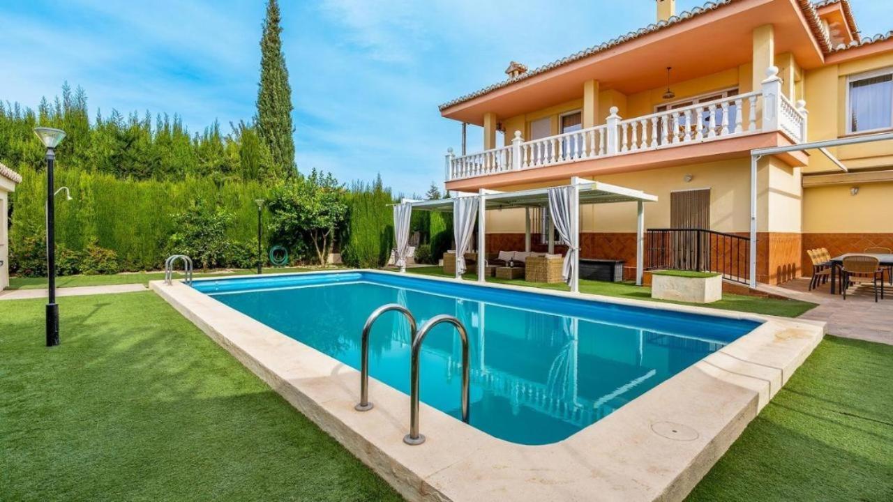 Villa De La Acacia Gojar Exterior foto
